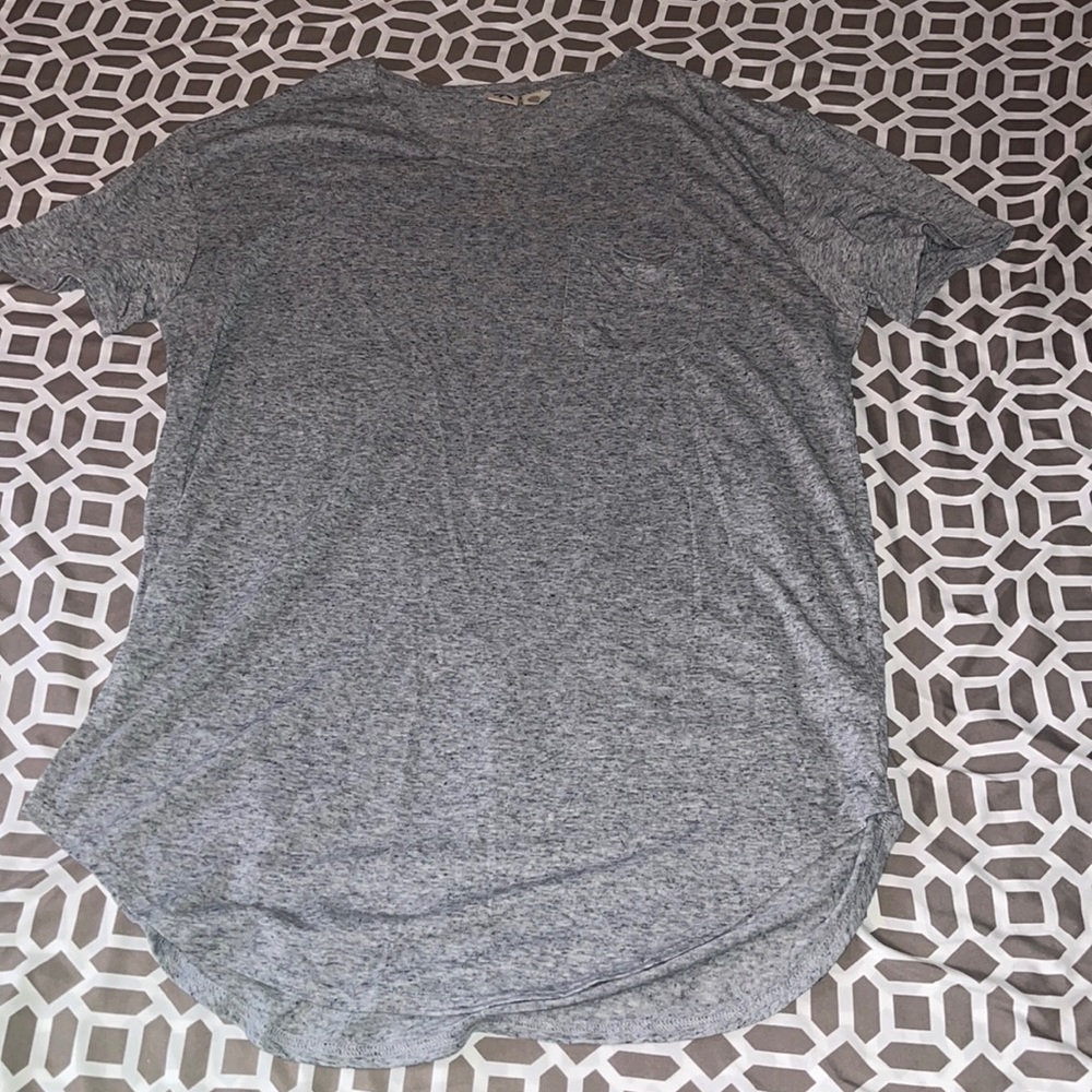 Grey fitted tee shirt size large